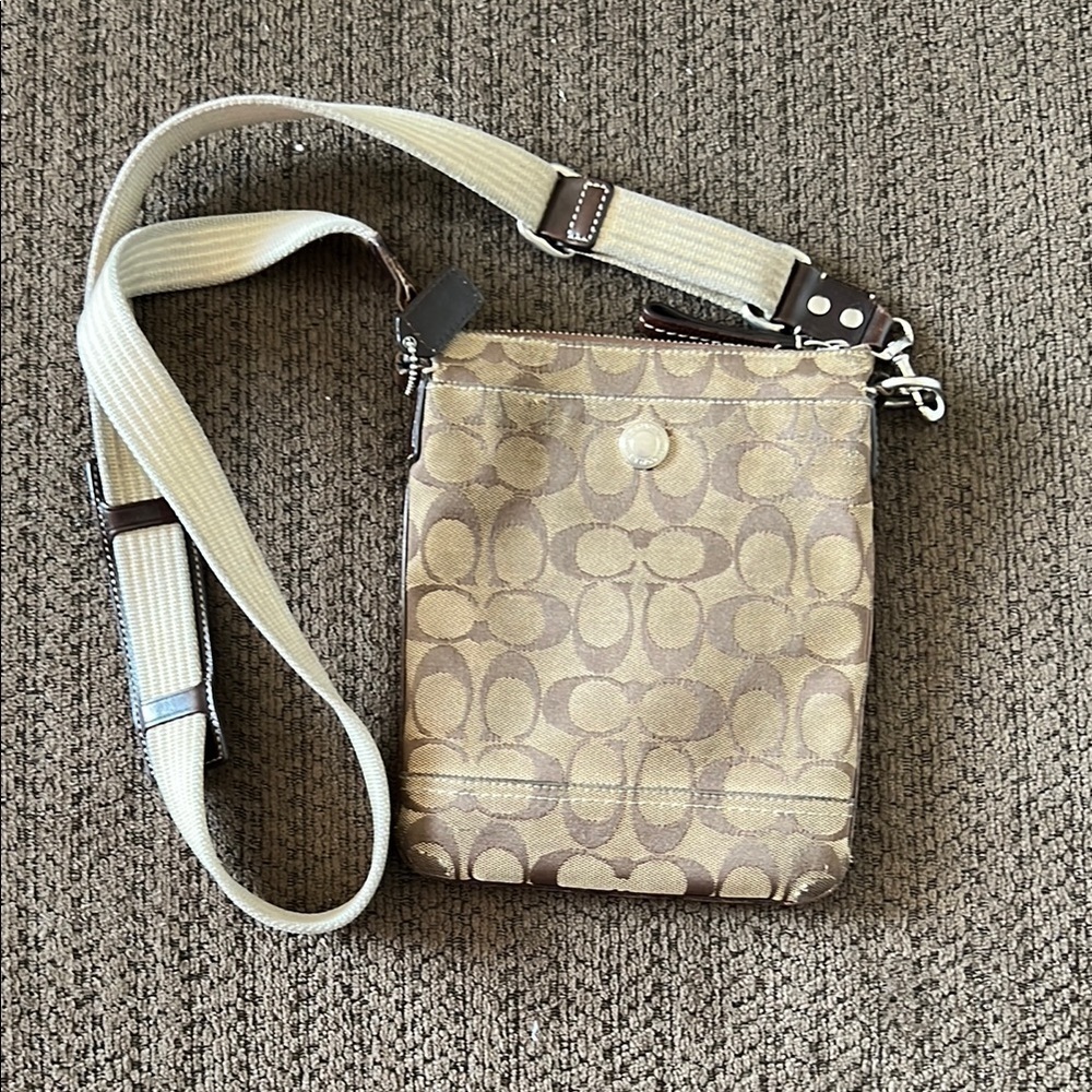Coach Signature Crossbody Bag Beige/Brown